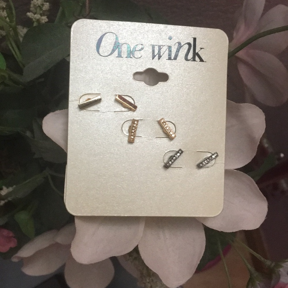 Forever 21 earrings